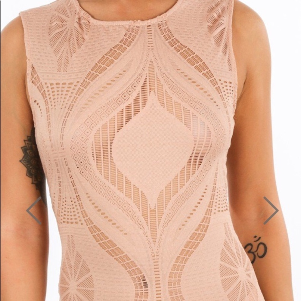 Sleeveless Lace Neutral Nude Pink Bodysuit Crochet Vera & Lucy​